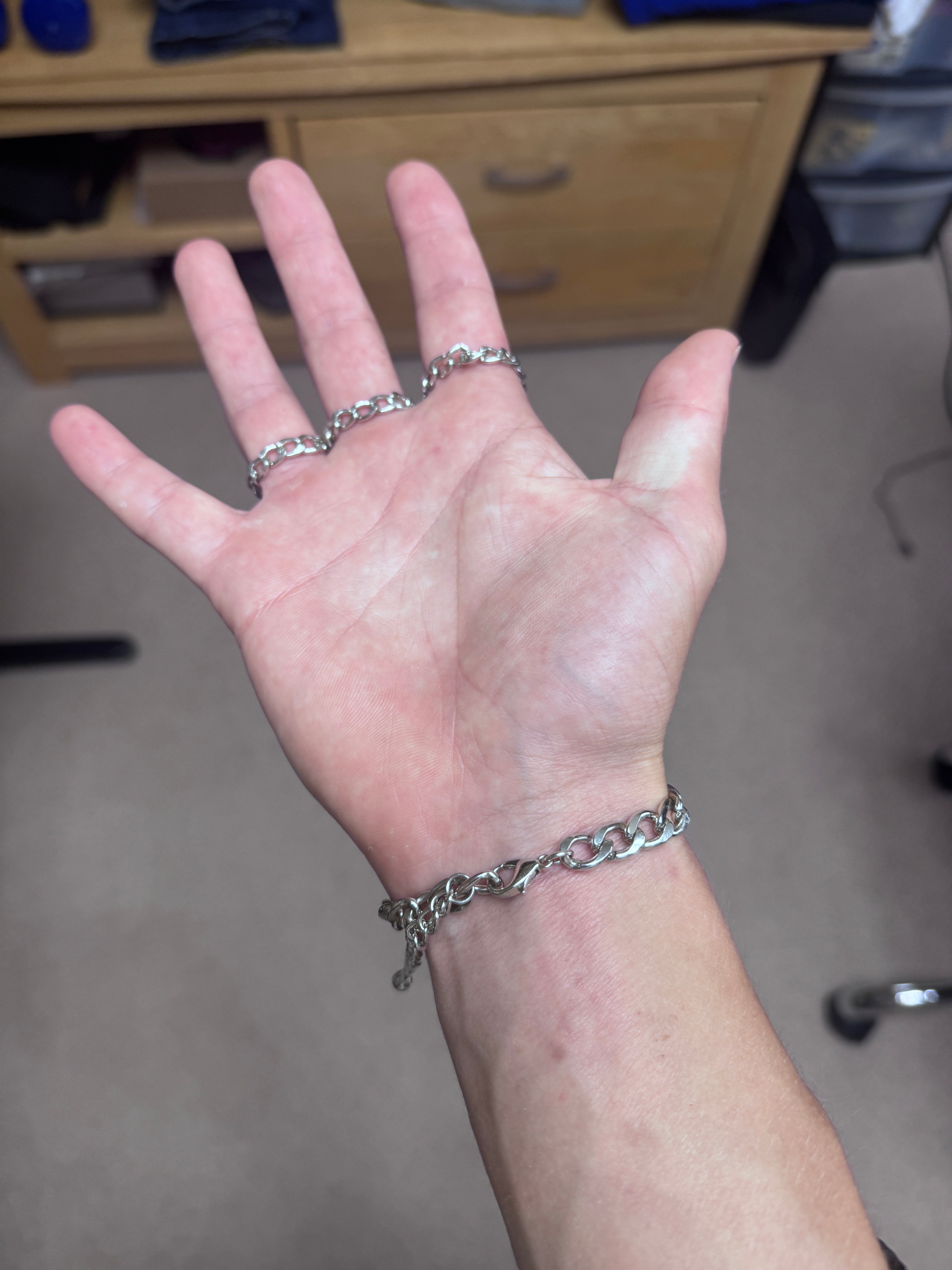 Finger, Hand, Wrist Punk chain