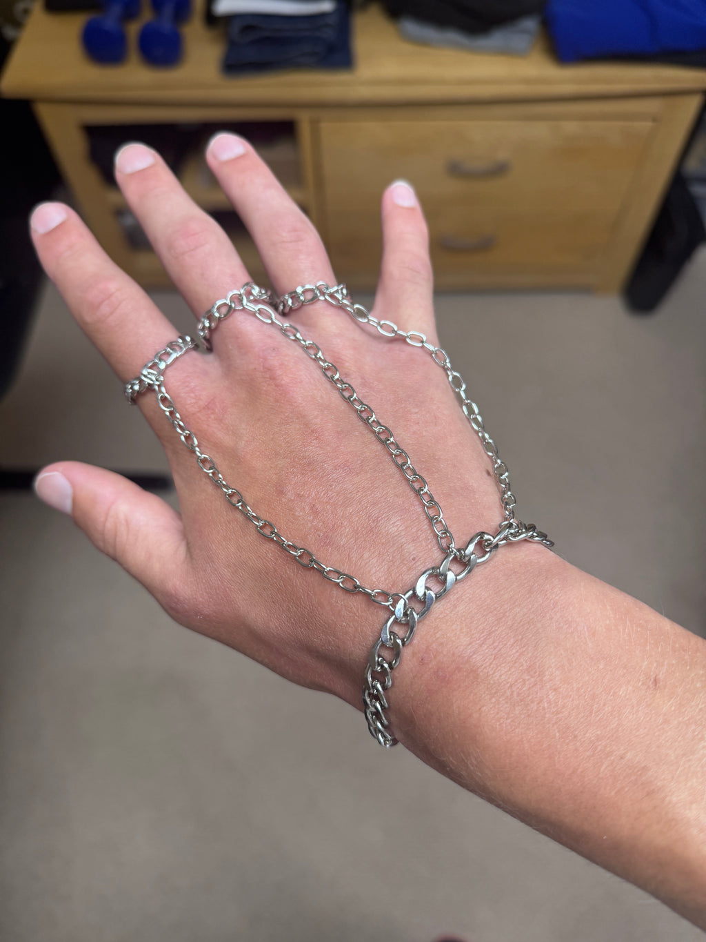 Finger, Hand, Wrist Punk chain